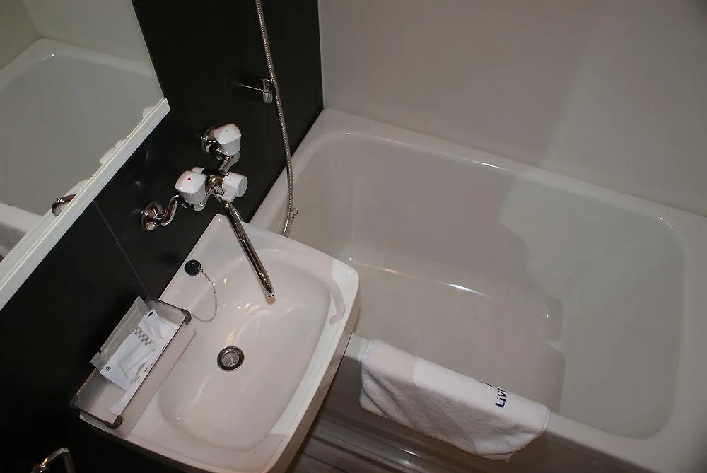 **  Hotel Livemax Budget ShinΟσάκα Ιαπωνία