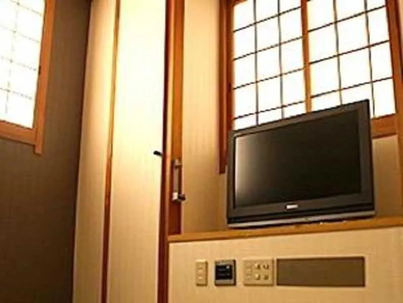 Hotel Livemax Budget ShinΟσάκα