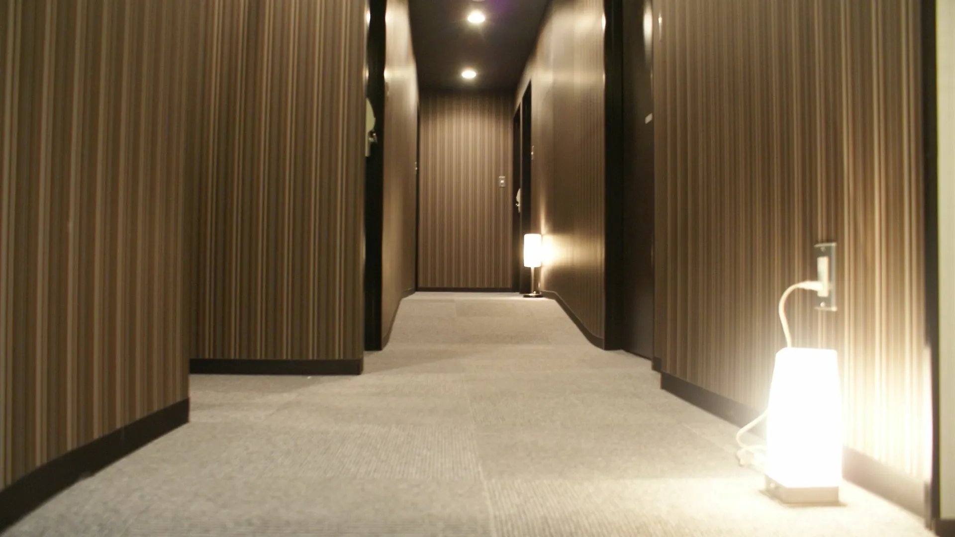 Hotel Livemax Budget ShinΟσάκα
