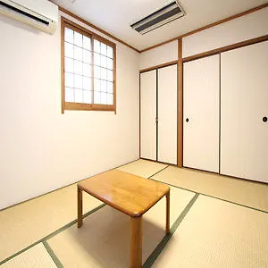 Hotel Livemax Budget Shinosaka 2*, Osaka Japan